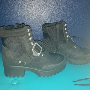 Steve Madden Boots